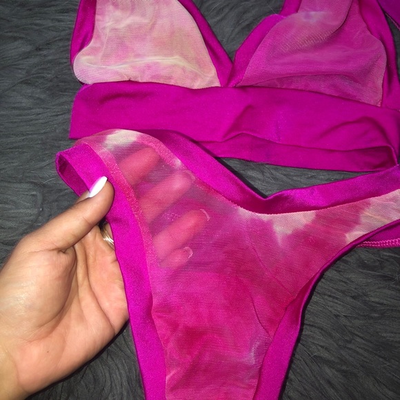 Two piece bikini - Picture 3 of 5